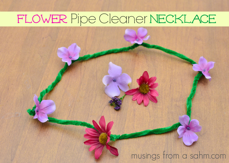 Flower-Pipe-Cleaner-Necklace-Craft.jpg